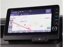 N-BOXカスタム ターボ 無限フルエアロフロントグリル リアスポ 純正9インチナビ スマホ連動 Bカメラ ETC ドラレコ DVD再生 無限マット ホンダセンシング LEDフォグ 両側電動 ハーフレザー シートヒーター LED(8枚目)
