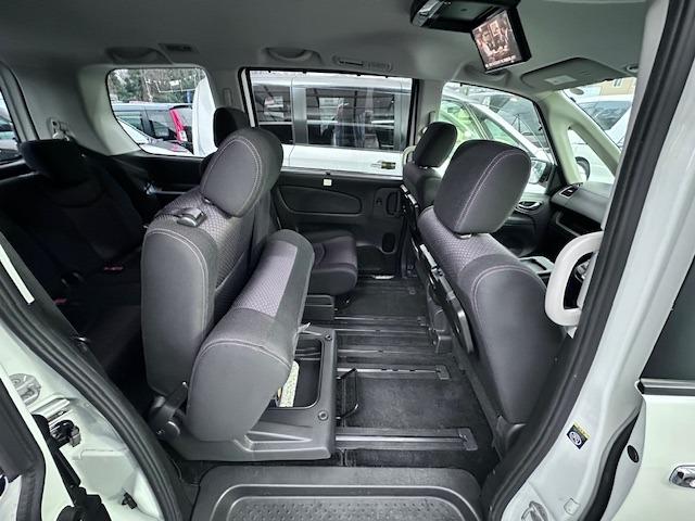 セレナ ハイウェイスター S-ハイブリッド 禁煙ワンオーナー62,724kmインテリキー2個付オートリトラミラー両側パワスラALPINE純正HDDナビBカメラ後席FDモニターDVDDTVBTオーディオETC革巻ステアクルーズコントロール(40枚目)