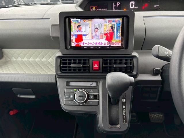 タント X Bluetooth音楽再生 電動スライドドア ドライブレコーダー バックカメラ フルセグナビ 両側スライドドア オートライト ワンオーナー 禁煙車 オートエアコン 電動格納ミラー パワーウィンドウ(31枚目)