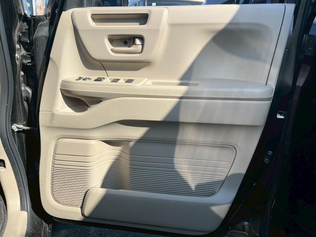 N-BOX Gホンダセンシング Bluetooth音楽再生 バックカメラ 禁煙車 ドライブレコーダー フルセグナビ ETC クルーズコントロール 衝突被害軽減ブレーキ 両側スライドドア ワンオーナー オートエアコン スペアキー(23枚目)