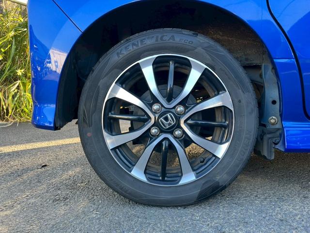 N-BOXカスタム G・L 禁煙車 ワンオーナー 電動スライドドア バックカメラ ドライブレコーダー ETC カーナビ TV CD FM AM ステアリングスイッチ フォグランプ 両側スライドドア オートエアコン(13枚目)