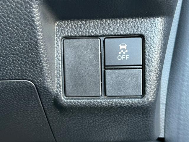 N-BOXカスタム G・L 禁煙車 ワンオーナー 電動スライドドア バックカメラ ドライブレコーダー ETC カーナビ TV CD FM AM ステアリングスイッチ フォグランプ 両側スライドドア オートエアコン(38枚目)