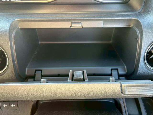 N-BOXカスタム G・L 禁煙車 ワンオーナー 電動スライドドア バックカメラ ドライブレコーダー ETC カーナビ TV CD FM AM ステアリングスイッチ フォグランプ 両側スライドドア オートエアコン(41枚目)