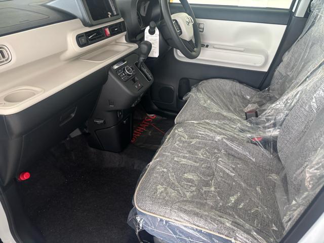 ムーヴキャンバス ストライプスＧ　衝突被害軽減システム　誤発進抑制装置　スマートキー　ＬＥＤランプ　ＬＥＤフォグランプ　オートブレーキホールド　電動パーキングブレーキ　運転席助手席シートヒータ　両側電動スライドドア　ホットカップホルダ（20枚目）