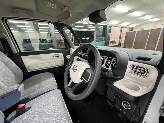 ムーヴキャンバス ストライプスＧ　衝突被害軽減システム　誤発進抑制装置　スマートキー　ＬＥＤランプ　ＬＥＤフォグランプ　オートブレーキホールド　電動パーキングブレーキ　運転席助手席シートヒータ　両側電動スライドドア　ホットカップホルダ（64枚目）