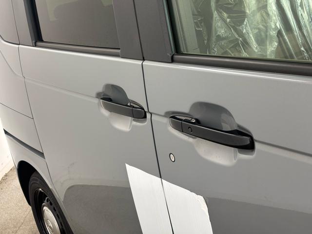 N-BOXジョイ ベースグレード 衝突被害軽減システム 誤発進抑制装置 スマートキー LEDランプ USB電源ソケットタイプC 電動パーキングブレーキ オートブレーキホールド 両側電動スライドドア ピタ駐車ミラー ホイールキャップ(10枚目)