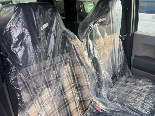 N-BOXジョイ ベースグレード 衝突被害軽減システム 誤発進抑制装置 スマートキー LEDランプ USB電源ソケットタイプC 電動パーキングブレーキ オートブレーキホールド 両側電動スライドドア ピタ駐車ミラー ホイールキャップ(48枚目)