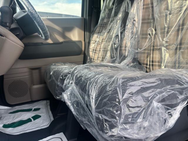 N-BOXジョイ ベースグレード 衝突被害軽減システム 誤発進抑制装置 スマートキー LEDランプ USB電源ソケットタイプC 電動パーキングブレーキ オートブレーキホールド 両側電動スライドドア ピタ駐車ミラー ホイールキャップ(54枚目)