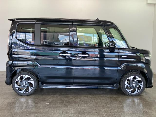 スペーシアカスタム ハイブリッドＸＳ　衝突被害軽減システム　誤発進抑制装置　スマートキー　マイルドハイブリッド　ＬＥＤランプ　ＵＳＢ電源ソケット（タイプＡ・Ｃ：１箇所）両側電動スライドドア　電動パーキングブレーキ運転席助手席シートヒータ（9枚目）