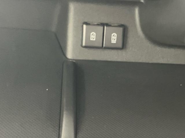 スペーシアカスタム ハイブリッドＸＳ　衝突被害軽減システム　誤発進抑制装置　スマートキー　マイルドハイブリッド　ＬＥＤランプ　ＵＳＢ電源ソケット（タイプＡ・Ｃ：１箇所）両側電動スライドドア　電動パーキングブレーキ運転席助手席シートヒータ（26枚目）