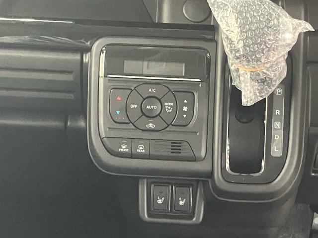 スペーシアカスタム ハイブリッドＸＳ　衝突被害軽減システム　誤発進抑制装置　スマートキー　マイルドハイブリッド　ＬＥＤランプ　ＵＳＢ電源ソケット（タイプＡ・Ｃ：１箇所）両側電動スライドドア　電動パーキングブレーキ運転席助手席シートヒータ（40枚目）