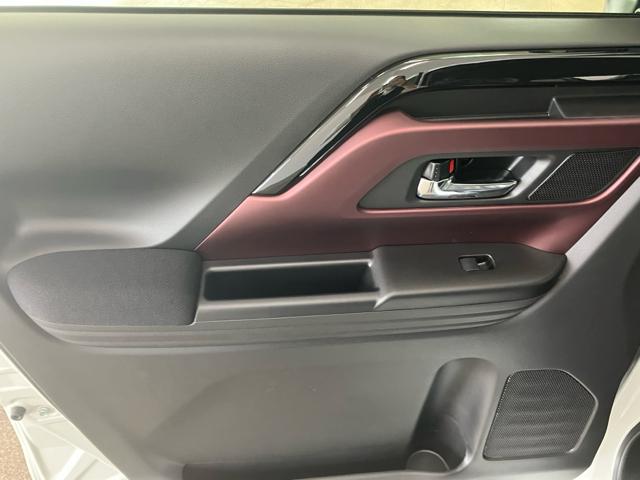 スペーシアカスタム ハイブリッドＸＳ　衝突被害軽減システム　誤発進抑制装置　スマートキー　マイルドハイブリッド　ＬＥＤランプ　ＵＳＢ電源ソケット（タイプＡ・Ｃ：１箇所）両側電動スライドドア　電動パーキングブレーキ運転席助手席シートヒータ（46枚目）