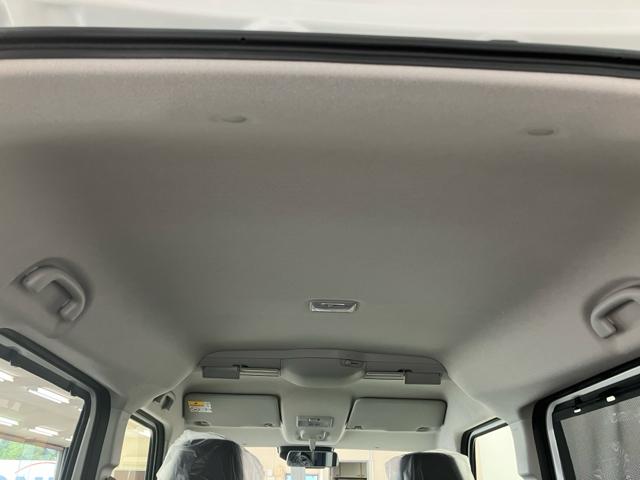 スペーシアカスタム ハイブリッドＸＳ　衝突被害軽減システム　誤発進抑制装置　スマートキー　マイルドハイブリッド　ＬＥＤランプ　ＵＳＢ電源ソケット（タイプＡ・Ｃ：１箇所）両側電動スライドドア　電動パーキングブレーキ運転席助手席シートヒータ（60枚目）