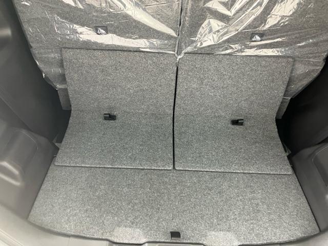 スペーシアカスタム ハイブリッドＸＳ　衝突被害軽減システム　誤発進抑制装置　スマートキー　マイルドハイブリッド　ＬＥＤランプ　ＵＳＢ電源ソケット（タイプＡ・Ｃ：１箇所）両側電動スライドドア　電動パーキングブレーキ運転席助手席シートヒータ（63枚目）