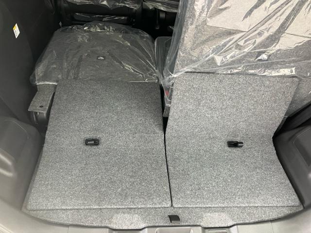 スペーシアカスタム ハイブリッドＸＳ　衝突被害軽減システム　誤発進抑制装置　スマートキー　マイルドハイブリッド　ＬＥＤランプ　ＵＳＢ電源ソケット（タイプＡ・Ｃ：１箇所）両側電動スライドドア　電動パーキングブレーキ運転席助手席シートヒータ（69枚目）