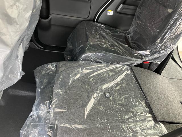 スペーシアカスタム ハイブリッドＸＳ　衝突被害軽減システム　誤発進抑制装置　スマートキー　マイルドハイブリッド　ＬＥＤランプ　ＵＳＢ電源ソケット（タイプＡ・Ｃ：１箇所）両側電動スライドドア　電動パーキングブレーキ運転席助手席シートヒータ（70枚目）