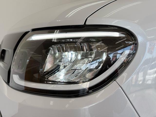 タント Xリミテッド 衝突被害軽減システム 誤発進抑制装置 スマートキー LEDランプ オートエアコン 電動パーキングブレーキ 電動格納ミラー 運転席助手席シートヒータ ミラクルオープンドア 両側電動スライドドア(6枚目)