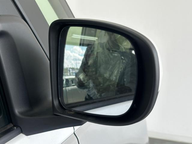 ムーヴキャンバス ストライプスＧ　衝突被害軽減システム　誤発進抑制装置　スマートキー　ＬＥＤランプ　ＬＥＤフォグランプ　オートブレーキホールド　電動パーキングブレーキ　運転席助手席シートヒータ　両側電動スライドドア　ホットカップホルダ（14枚目）