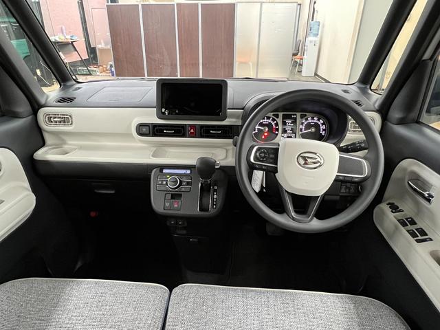 ムーヴキャンバス ストライプスＧ　衝突被害軽減システム　誤発進抑制装置　スマートキー　ＬＥＤランプ　ＬＥＤフォグランプ　オートブレーキホールド　電動パーキングブレーキ　運転席助手席シートヒータ　両側電動スライドドア　ホットカップホルダ（18枚目）