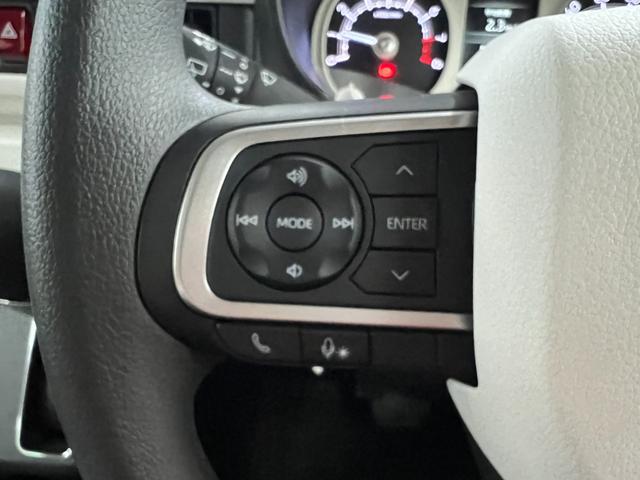 ムーヴキャンバス ストライプスＧ　衝突被害軽減システム　誤発進抑制装置　スマートキー　ＬＥＤランプ　ＬＥＤフォグランプ　オートブレーキホールド　電動パーキングブレーキ　運転席助手席シートヒータ　両側電動スライドドア　ホットカップホルダ（28枚目）