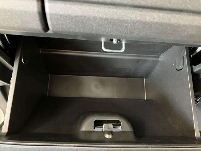 スペーシアカスタム ハイブリッドＧＳ　届出済未使用車　衝突被害軽減システム　スマートキー　マイルドハイブリッド　ＬＥＤランプ　ＵＳＢ電源ソケット（Ｔｙｐｅ－Ａ／Ｃ）　片側電動スライドドア　電動パーキングブレーキ　運転席シートヒーター（42枚目）