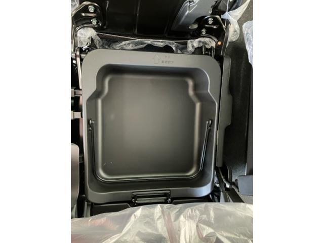 スペーシアカスタム ハイブリッドＧＳ　届出済未使用車　衝突被害軽減システム　スマートキー　マイルドハイブリッド　ＬＥＤランプ　ＵＳＢ電源ソケット（Ｔｙｐｅ－Ａ／Ｃ）　片側電動スライドドア　電動パーキングブレーキ　運転席シートヒーター（44枚目）