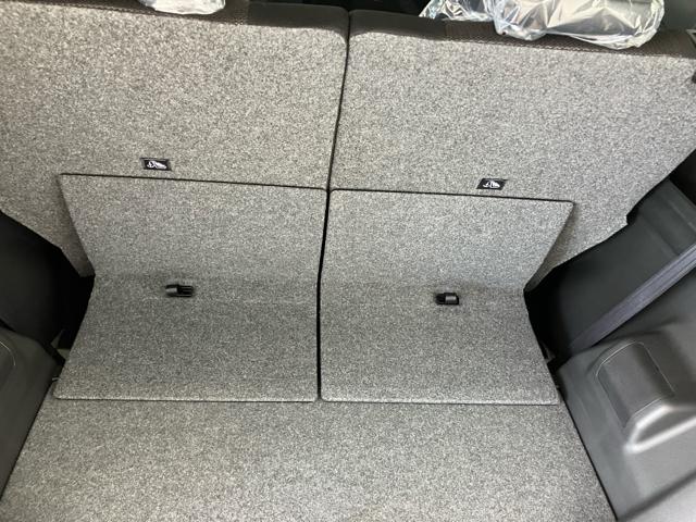 スペーシアカスタム ハイブリッドＧＳ　届出済未使用車　衝突被害軽減システム　スマートキー　マイルドハイブリッド　ＬＥＤランプ　ＵＳＢ電源ソケット（Ｔｙｐｅ－Ａ／Ｃ）　片側電動スライドドア　電動パーキングブレーキ　運転席シートヒーター（64枚目）