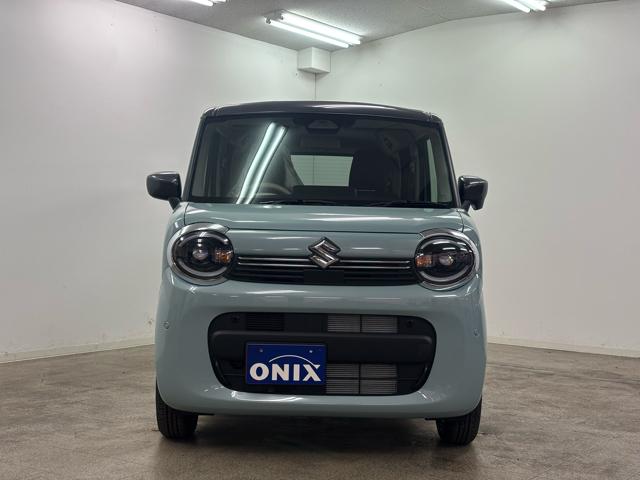 ワゴンRスマイル ハイブリッドS 2トーンルーフパッケージ装着車 衝突被害軽減システム 誤発進抑制装置 スマートキー マイルドハイブリッド LEDヘッドランプ USB電源ソケット(タイプA・C:1箇所) 片側電動スライドドア 電動格納ミラー 運転席シートヒーター(4枚目)