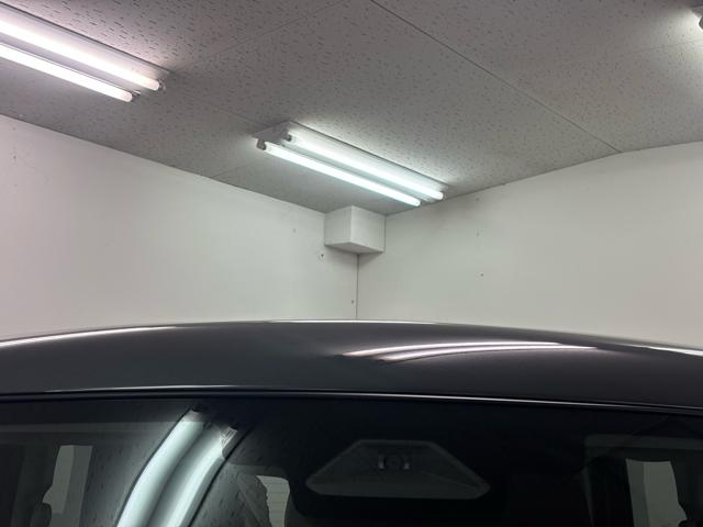 ワゴンRスマイル ハイブリッドS 2トーンルーフパッケージ装着車 衝突被害軽減システム 誤発進抑制装置 スマートキー マイルドハイブリッド LEDヘッドランプ USB電源ソケット(タイプA・C:1箇所) 片側電動スライドドア 電動格納ミラー 運転席シートヒーター(10枚目)