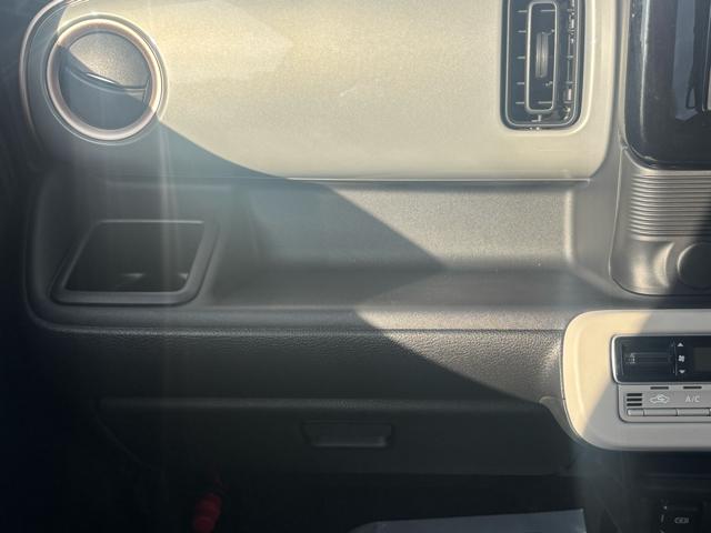 ワゴンRスマイル ハイブリッドS 2トーンルーフパッケージ装着車 衝突被害軽減システム 誤発進抑制装置 スマートキー マイルドハイブリッド LEDヘッドランプ USB電源ソケット(タイプA・C:1箇所) 片側電動スライドドア 電動格納ミラー 運転席シートヒーター(33枚目)