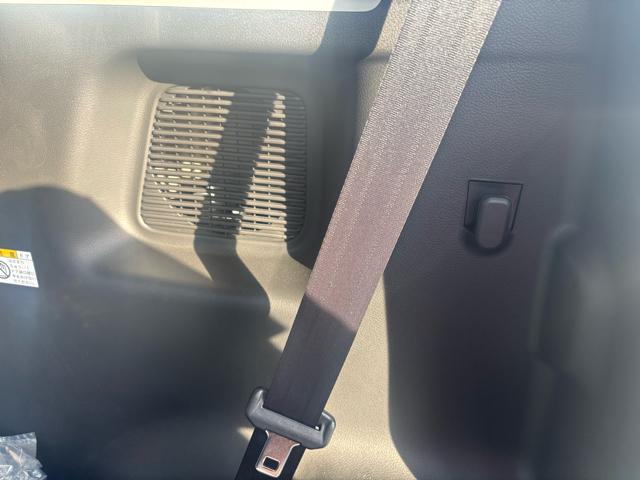 ワゴンRスマイル ハイブリッドS 2トーンルーフパッケージ装着車 衝突被害軽減システム 誤発進抑制装置 スマートキー マイルドハイブリッド LEDヘッドランプ USB電源ソケット(タイプA・C:1箇所) 片側電動スライドドア 電動格納ミラー 運転席シートヒーター(49枚目)