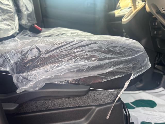 ワゴンRスマイル ハイブリッドS 2トーンルーフパッケージ装着車 衝突被害軽減システム 誤発進抑制装置 スマートキー マイルドハイブリッド LEDヘッドランプ USB電源ソケット(タイプA・C:1箇所) 片側電動スライドドア 電動格納ミラー 運転席シートヒーター(57枚目)