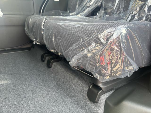 ワゴンRスマイル ハイブリッドS 2トーンルーフパッケージ装着車 衝突被害軽減システム 誤発進抑制装置 スマートキー マイルドハイブリッド LEDヘッドランプ USB電源ソケット(タイプA・C:1箇所) 片側電動スライドドア 電動格納ミラー 運転席シートヒーター(70枚目)