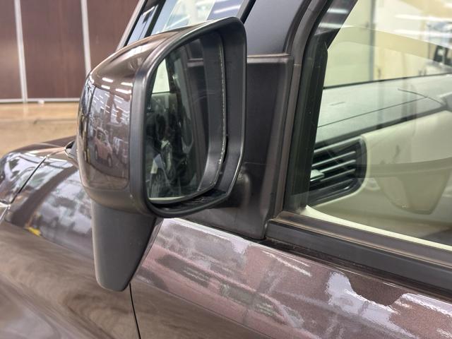 ルークス S 衝突被害軽減システム 誤発進抑制装置 スマートシンプルハイブリッド LEDランプ フットパーキングブレーキ 両側スライドドア マニュアルエアコン ホイールキャップ 助手席下収納BOX(11枚目)