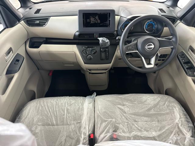 ルークス S 衝突被害軽減システム 誤発進抑制装置 スマートシンプルハイブリッド LEDランプ フットパーキングブレーキ 両側スライドドア マニュアルエアコン ホイールキャップ 助手席下収納BOX(24枚目)