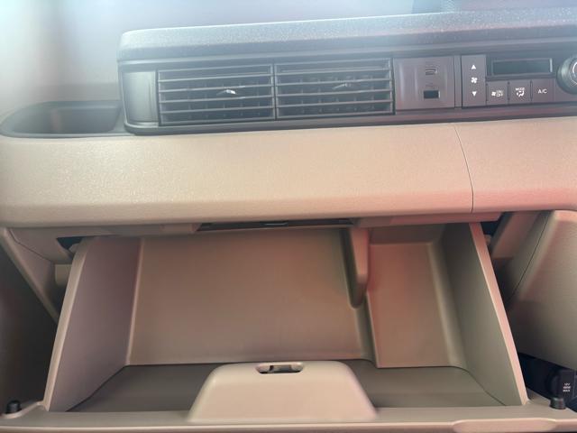 Ｎ－ＢＯＸジョイ ベースグレード　衝突被害軽減システム　誤発進抑制装置　スマートキー　ＬＥＤランプ　ＵＳＢ電源ソケットタイプＣ　電動パーキングブレーキ　オートブレーキホールド　両側電動スライドドア　ピタ駐車ミラー　ホイールキャップ（39枚目）