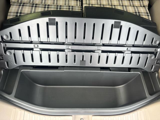 Ｎ－ＢＯＸジョイ ベースグレード　衝突被害軽減システム　誤発進抑制装置　スマートキー　ＬＥＤランプ　ＵＳＢ電源ソケットタイプＣ　電動パーキングブレーキ　オートブレーキホールド　両側電動スライドドア　ピタ駐車ミラー　ホイールキャップ（69枚目）