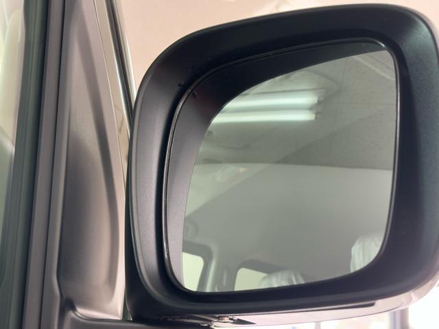 エブリイワゴン ＰＺターボスペシャル　衝突被害軽減システム　誤発進抑制装置　スマートキー　ＬＥＤランプ　ＵＳＢ電源ソケット（タイプＡ・Ｃ：１箇所）　電動格納ミラー　運転席シートヒーター　オートエアコン　アイドリングストップ　オートライト（11枚目）