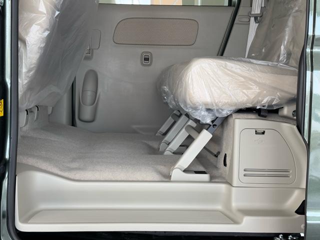 エブリイワゴン ＰＺターボスペシャル　衝突被害軽減システム　誤発進抑制装置　スマートキー　ＬＥＤランプ　ＵＳＢ電源ソケット（タイプＡ・Ｃ：１箇所）　電動格納ミラー　運転席シートヒーター　オートエアコン　アイドリングストップ　オートライト（17枚目）
