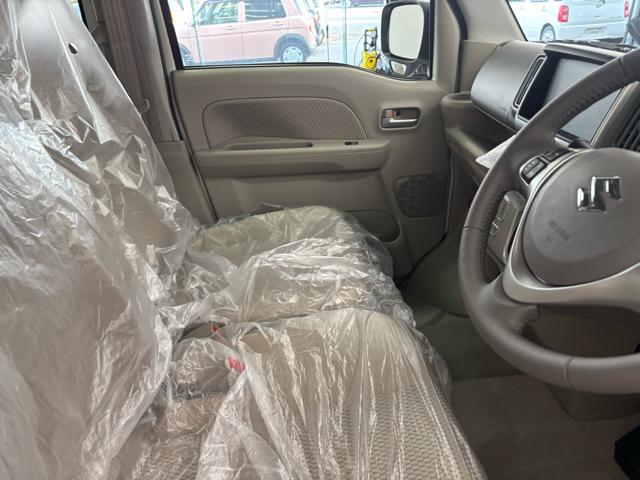 エブリイワゴン ＰＺターボスペシャル　衝突被害軽減システム　誤発進抑制装置　スマートキー　ＬＥＤランプ　ＵＳＢ電源ソケット（タイプＡ・Ｃ：１箇所）　電動格納ミラー　運転席シートヒーター　オートエアコン　アイドリングストップ　オートライト（47枚目）