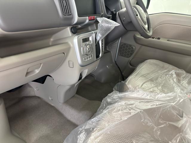 エブリイワゴン ＰＺターボスペシャル　衝突被害軽減システム　誤発進抑制装置　スマートキー　ＬＥＤランプ　ＵＳＢ電源ソケット（タイプＡ・Ｃ：１箇所）　電動格納ミラー　運転席シートヒーター　オートエアコン　アイドリングストップ　オートライト（57枚目）