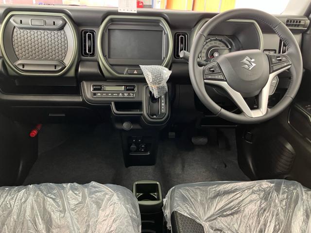 ハスラー タフワイルド　衝突被害軽減システム　誤発進抑制装置　スマートキー　マイルドハイブリッド　ＬＥＤランプ　ＵＳＢ電源ソケット（タイプＡ・Ｃ：１箇所）　アルミホイール　電動格納ミラー　運転席助手席シートヒーター（17枚目）