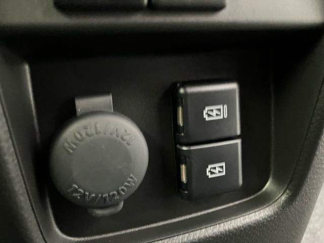 ハスラー タフワイルド　衝突被害軽減システム　誤発進抑制装置　スマートキー　マイルドハイブリッド　ＬＥＤランプ　ＵＳＢ電源ソケット（タイプＡ・Ｃ：１箇所）　アルミホイール　電動格納ミラー　運転席助手席シートヒーター（22枚目）