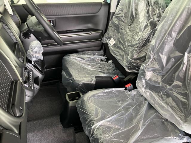 ハスラー タフワイルド　衝突被害軽減システム　誤発進抑制装置　スマートキー　マイルドハイブリッド　ＬＥＤランプ　ＵＳＢ電源ソケット（タイプＡ・Ｃ：１箇所）　アルミホイール　電動格納ミラー　運転席助手席シートヒーター（64枚目）