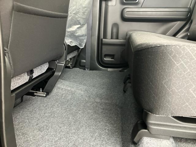 ワゴンＲ ＦＸ　衝突被害軽減システム　誤発進抑制装置　スマートキー　ハロゲンランプ　電動格納ミラー　運転席シートヒーター　オートエアコン　オートライト　助手席下収納ＢＯＸ　後部座席傘ホルダー　ホイールキャップ（39枚目）