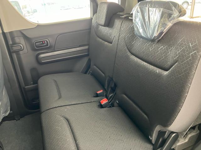 ワゴンＲ ＦＸ　衝突被害軽減システム　誤発進抑制装置　スマートキー　ハロゲンランプ　電動格納ミラー　運転席シートヒーター　オートエアコン　オートライト　助手席下収納ＢＯＸ　後部座席傘ホルダー　ホイールキャップ（32枚目）