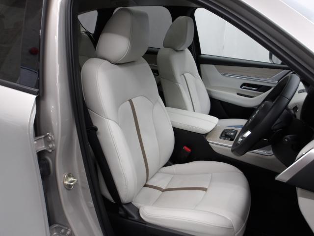 ＣＸ－６０ ３．３　ＸＤ　エクスクルーシブ　モード　ディーゼルターボ　３６０度ビューモニター　カープレー　ワイヤレス充電　ＢＯＳＥスピーカー　純正２カメドライブレコーダー　ステアリングヒーター　シートヒーター　シートベンチレーション　ハンズフリーパワーリフトゲート（7枚目）