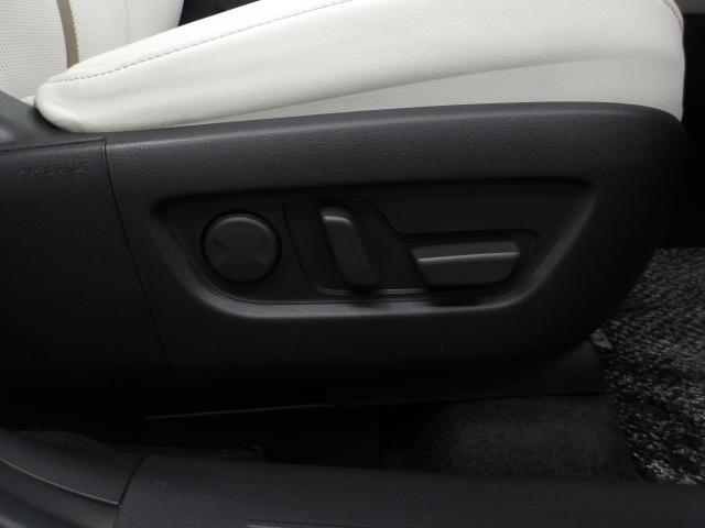 ＣＸ－６０ ３．３　ＸＤ　エクスクルーシブ　モード　ディーゼルターボ　３６０度ビューモニター　カープレー　ワイヤレス充電　ＢＯＳＥスピーカー　純正２カメドライブレコーダー　ステアリングヒーター　シートヒーター　シートベンチレーション　ハンズフリーパワーリフトゲート（8枚目）