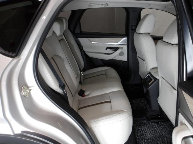 ＣＸ－６０ ３．３　ＸＤ　エクスクルーシブ　モード　ディーゼルターボ　３６０度ビューモニター　カープレー　ワイヤレス充電　ＢＯＳＥスピーカー　純正２カメドライブレコーダー　ステアリングヒーター　シートヒーター　シートベンチレーション　ハンズフリーパワーリフトゲート（10枚目）