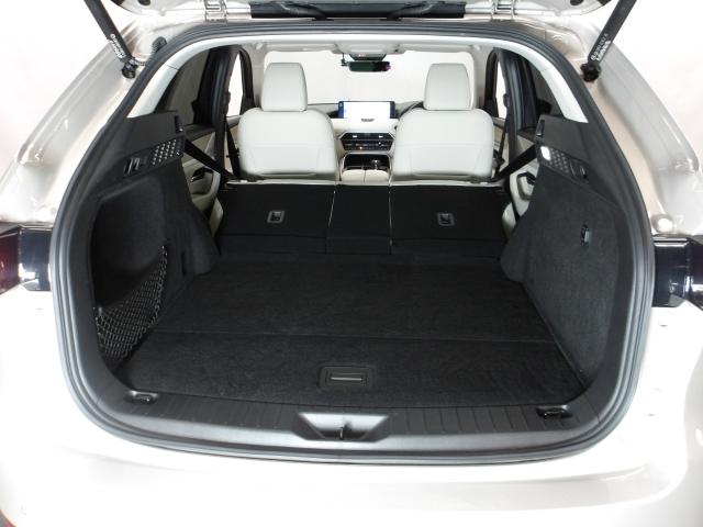 ＣＸ－６０ ３．３　ＸＤ　エクスクルーシブ　モード　ディーゼルターボ　３６０度ビューモニター　カープレー　ワイヤレス充電　ＢＯＳＥスピーカー　純正２カメドライブレコーダー　ステアリングヒーター　シートヒーター　シートベンチレーション　ハンズフリーパワーリフトゲート（12枚目）